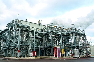 Außenansicht einer Spezialkautschukanlage