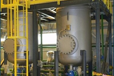 Innenansicht einer Lagerstättenwasseraufbereitungsanlage