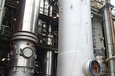 Außenansicht einer POX-/Methanol-Anlage